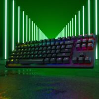 https___hybrismediaprod.blob.core.windows.net_sys-master-phoenix-images-container_h95_he1_9081238159390_Razer-Huntsman-Tournament-Edition-hero
